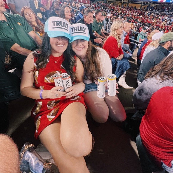 Meet your Posher, Eponine - Picture 2 of 9